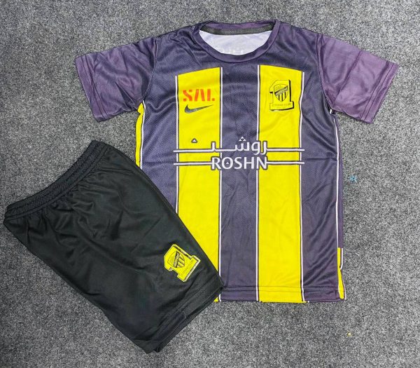 طقم اتحاد جده السعودى الاطفالى