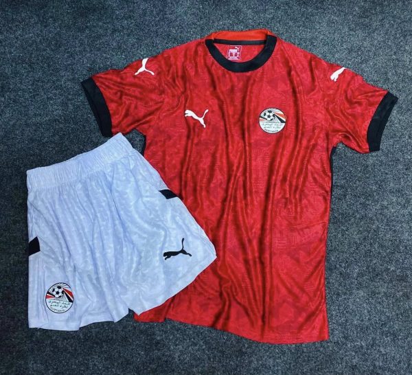 طقم منتخب مصر الاطفالى الجديد