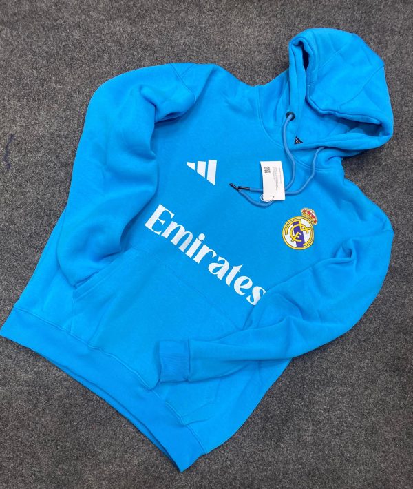 هودى ريال مدريد الجديد اكتر من لون